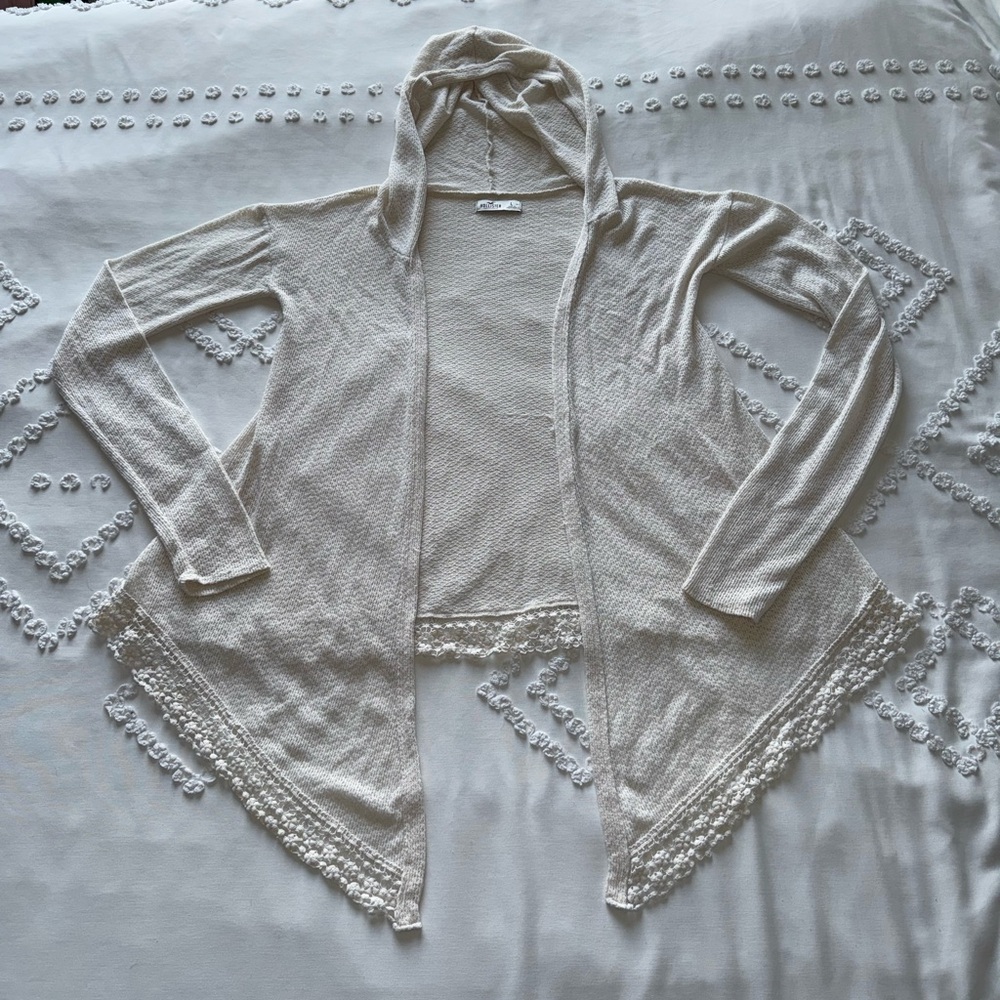 2016 Hollister Cream Knit Cardigan